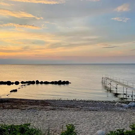 Retro House With Sea View In Udsholt Feriehus Græsted