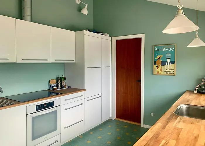 Feriehus Retro House With Sea View In Udsholt Græsted